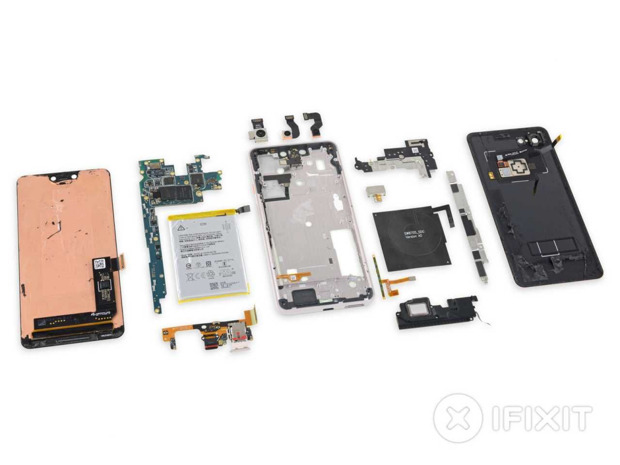 iFixit puntúa al Pixel 3XL con un 4/10 en reparabilidad y muestra un panel hecho por Samsung